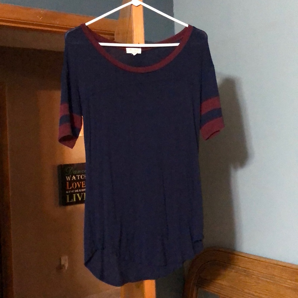 tee shirt